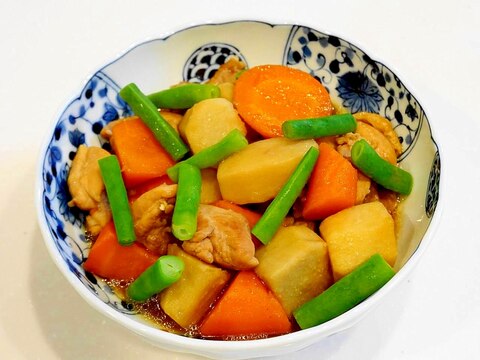 和食の定番料理！里芋と鶏肉の田舎煮